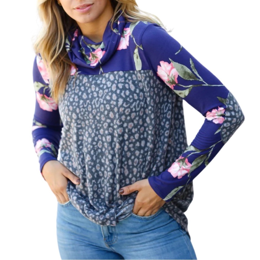 NEW BOUTIQUE FLORAL & ANIMAL PRINT TWIST HEM TOP - Picture 3 of 6